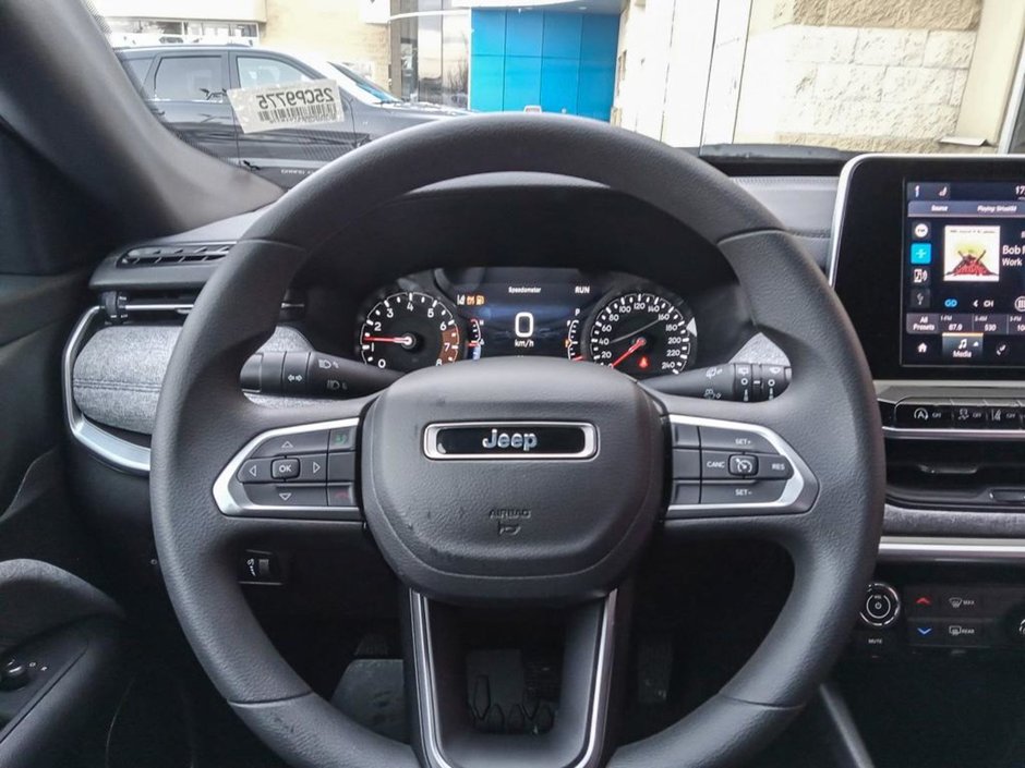 2025 Jeep Compass SPORT IN RED HOT PEARL EQUIPPED WITH A 2.0L TURBO I4 , 4X4 , 8SPD AUTO , TERRAIN MGMT , FCW , ACTIVE LANE MGMT , BACKUP CAM , AU-13