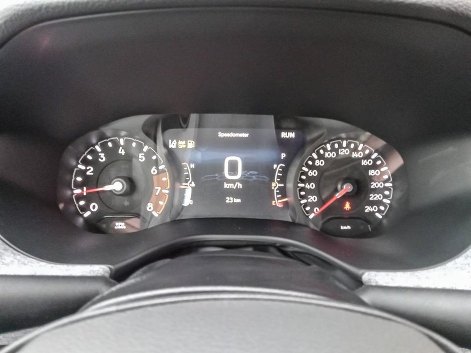 2025 Jeep Compass SPORT IN RED HOT PEARL EQUIPPED WITH A 2.0L TURBO I4 , 4X4 , 8SPD AUTO , TERRAIN MGMT , FCW , ACTIVE LANE MGMT , BACKUP CAM , AU-14