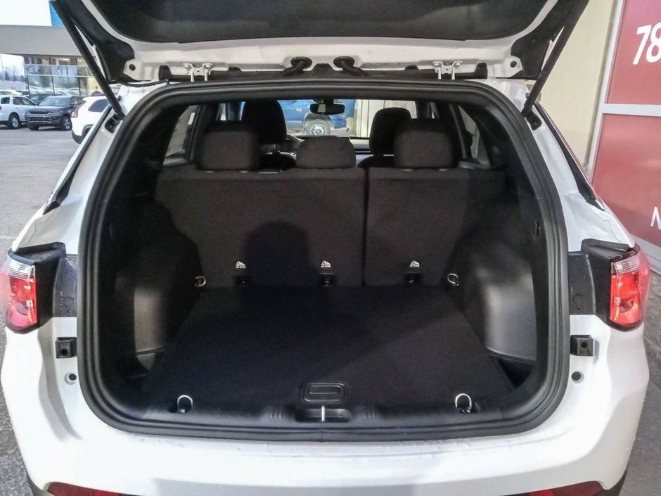 2025 Jeep Compass SPORT IN BRIGHT WHITE EQUIPPED WITH A 2.0L TURBO I4 , 4X4 , 8SPD AUTO , TERRAIN MGMT , FCW , ACTIVE LANE MGMT , BACKUP CAM , AUT-11