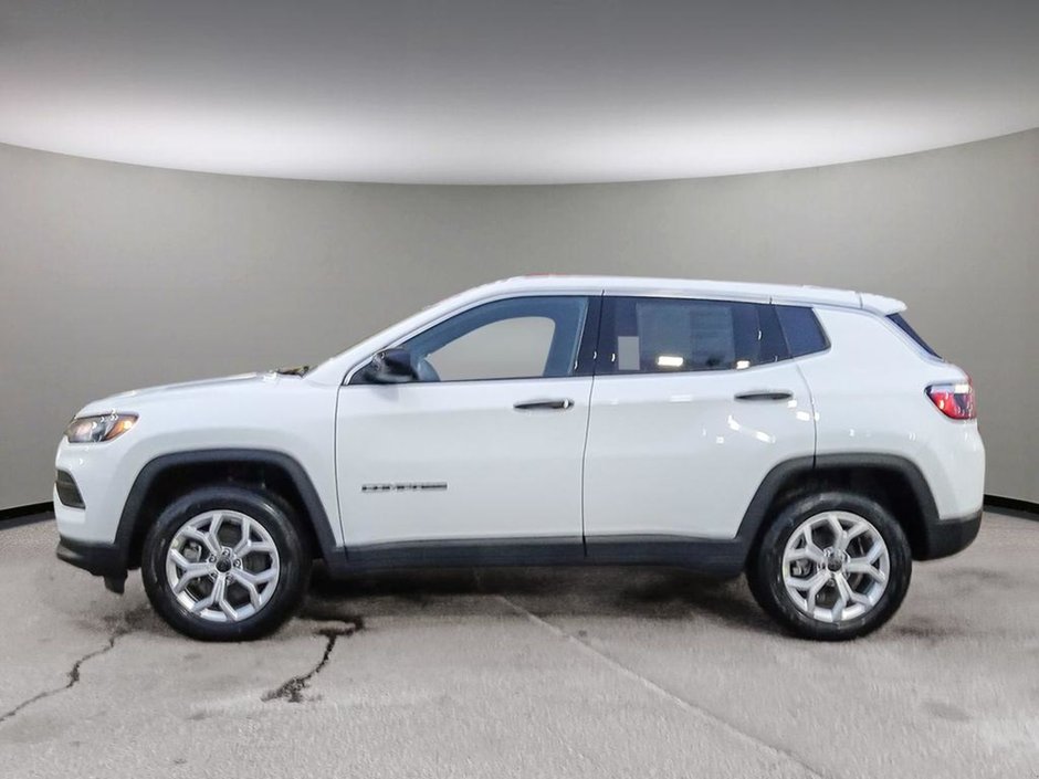 2025 Jeep Compass SPORT IN BRIGHT WHITE EQUIPPED WITH A 2.0L TURBO I4 , 4X4 , 8SPD AUTO , TERRAIN MGMT , FCW , ACTIVE LANE MGMT , BACKUP CAM , AUT-2
