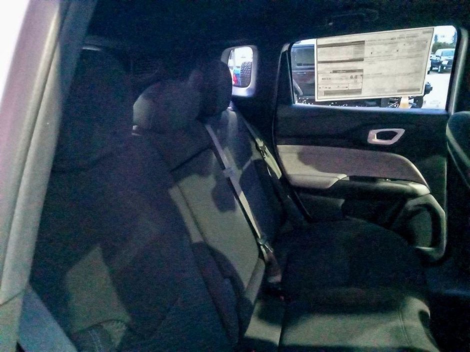 2025 Jeep Compass SPORT IN BRIGHT WHITE EQUIPPED WITH A 2.0L TURBO I4 , 4X4 , 8SPD AUTO , TERRAIN MGMT , FCW , ACTIVE LANE MGMT , BACKUP CAM , AUT-22