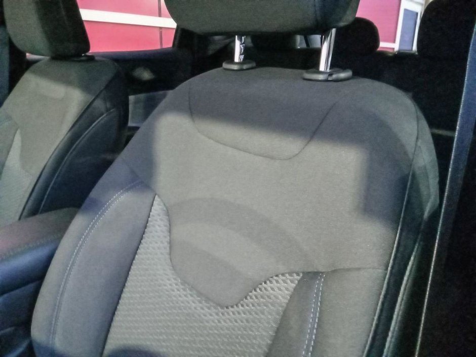 2025 Jeep Compass SPORT IN BRIGHT WHITE EQUIPPED WITH A 2.0L TURBO I4 , 4X4 , 8SPD AUTO , TERRAIN MGMT , FCW , ACTIVE LANE MGMT , BACKUP CAM , AUT-19