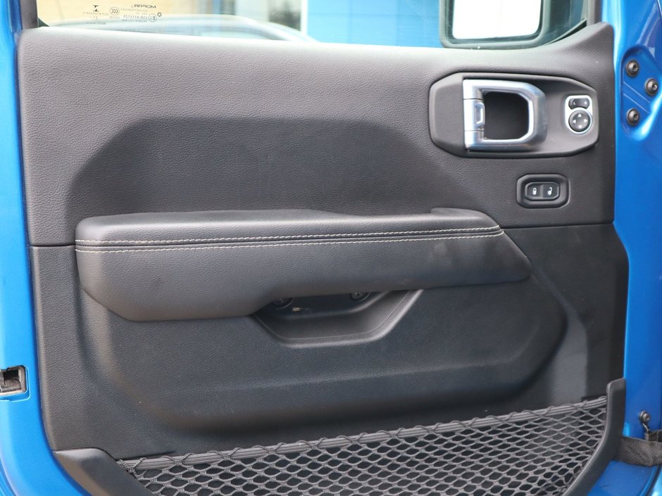 2021 Jeep Gladiator OVERLAND IN HYDRO BLUE PEARL EQUIPPED WITH A 3.6L V6 , 4X4 , 8SPD AUTO , ALPINE AUDIO , LSD , SAFETY GROUP , COLD WEATHER , TRAI-15