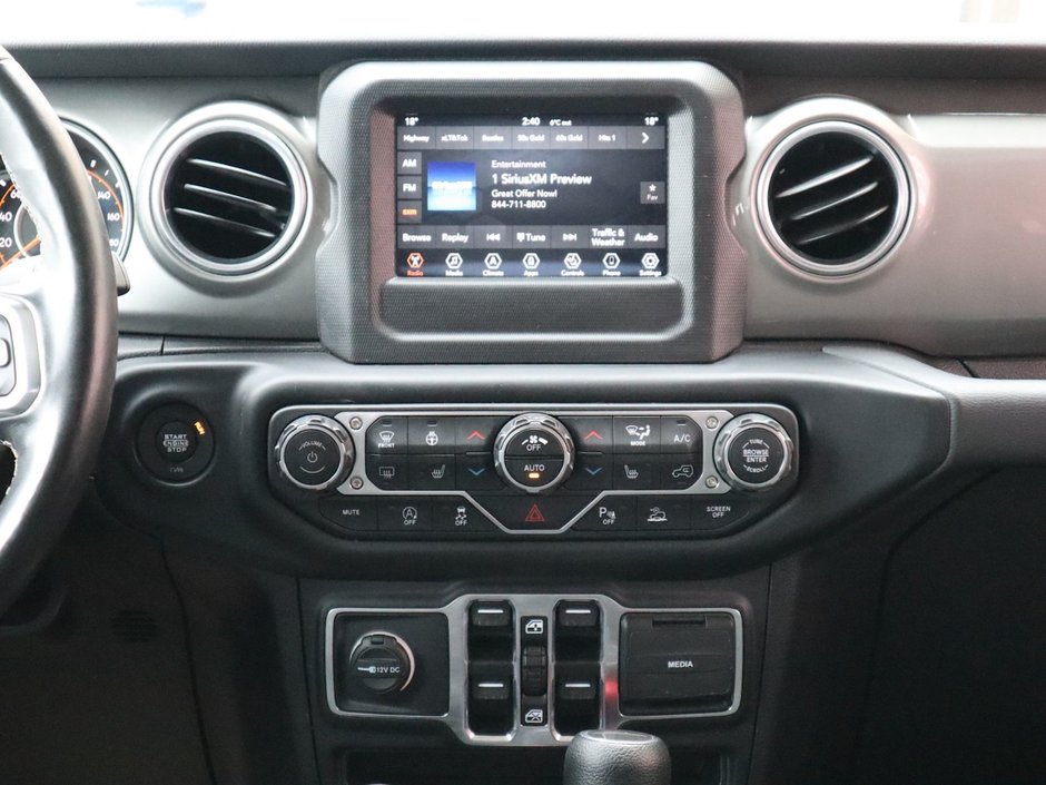 2021 Jeep Gladiator OVERLAND IN HYDRO BLUE PEARL EQUIPPED WITH A 3.6L V6 , 4X4 , 8SPD AUTO , ALPINE AUDIO , LSD , SAFETY GROUP , COLD WEATHER , TRAI-22