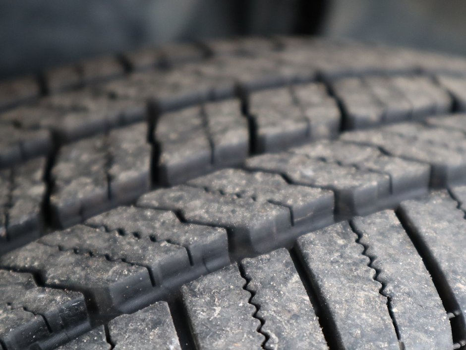 2021 Jeep Gladiator OVERLAND IN HYDRO BLUE PEARL EQUIPPED WITH A 3.6L V6 , 4X4 , 8SPD AUTO , ALPINE AUDIO , LSD , SAFETY GROUP , COLD WEATHER , TRAI-5