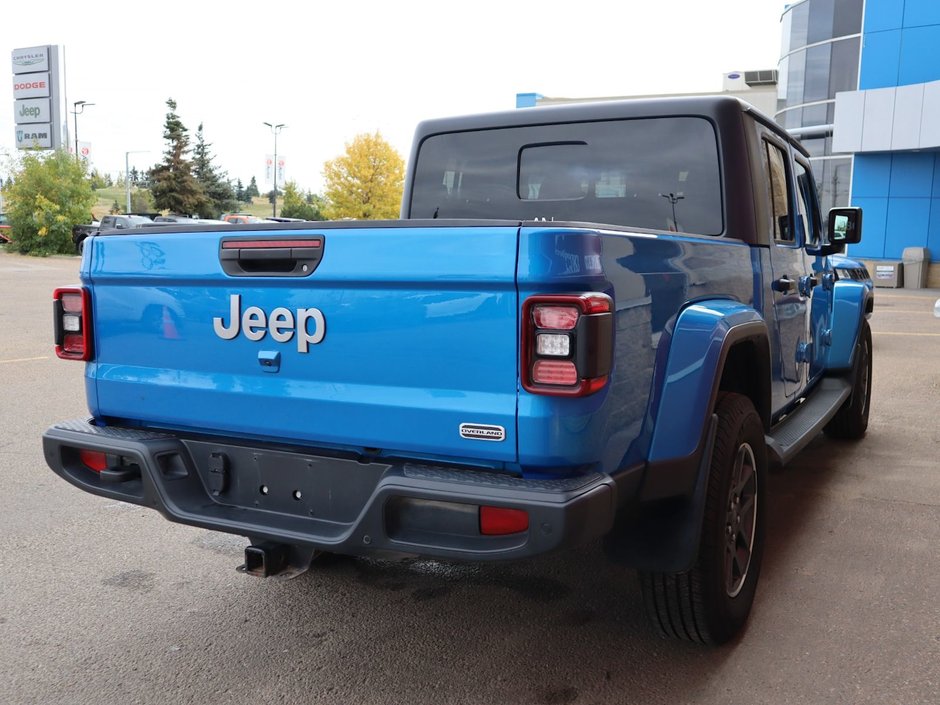 2021 Jeep Gladiator OVERLAND IN HYDRO BLUE PEARL EQUIPPED WITH A 3.6L V6 , 4X4 , 8SPD AUTO , ALPINE AUDIO , LSD , SAFETY GROUP , COLD WEATHER , TRAI-9