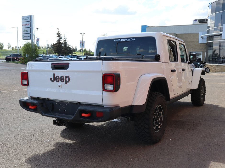 2023 Jeep Gladiator MOJAVE IN BRIGHT WHITE EQUIPPED WITH A 3.6L V6 , 4X4 , 8SPD AUTO , LEATHER HEATED SEATS + SW , 17INCH RIMS , REMOTE START , COLD-9