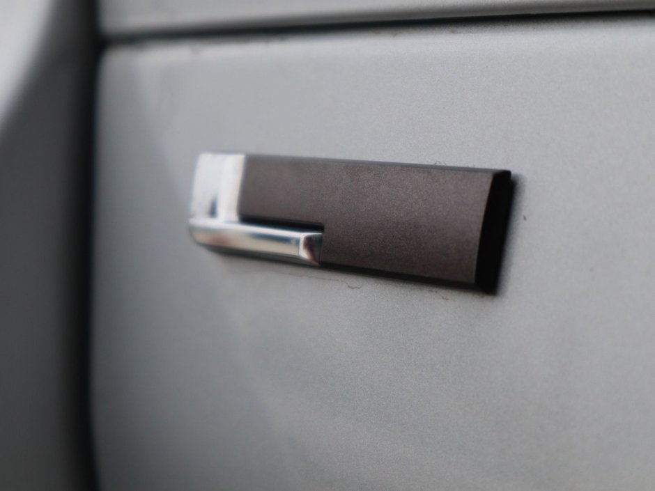 2022 Jeep Grand Cherokee L OVERLAND IN SILVER ZYNITH EQUIPPED WITH A 5.7L HEMI V8 , 4X4 , 8SPD TF AUTO , 10.1INCH W/NAV , 19 SPEAKER MCINTOSH AUDIO , LUXUR-14