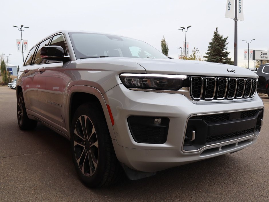 2022 Jeep Grand Cherokee L OVERLAND IN SILVER ZYNITH EQUIPPED WITH A 5.7L HEMI V8 , 4X4 , 8SPD TF AUTO , 10.1INCH W/NAV , 19 SPEAKER MCINTOSH AUDIO , LUXUR-10
