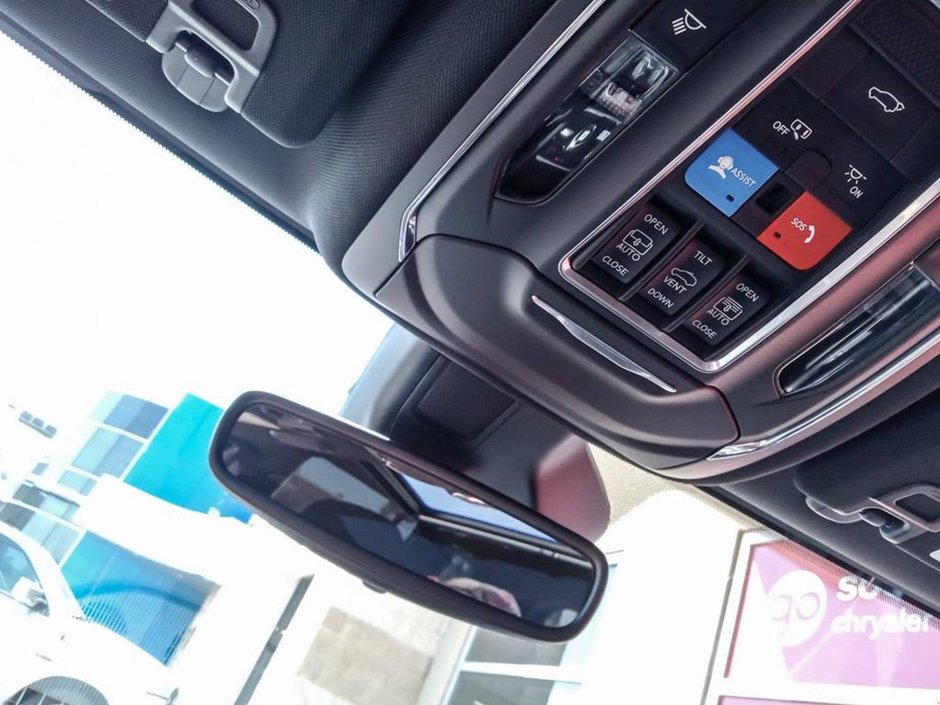 2024 Jeep Grand Cherokee L LIMITED IN BALTIC GREY EQUIPPED WITH A 3.6L V6 , 4X4 , 8SPD TF AUTO , 20INCH RIMS , PANO SUNROOF , LEATHERETTE HEATED SEATS + SW-20