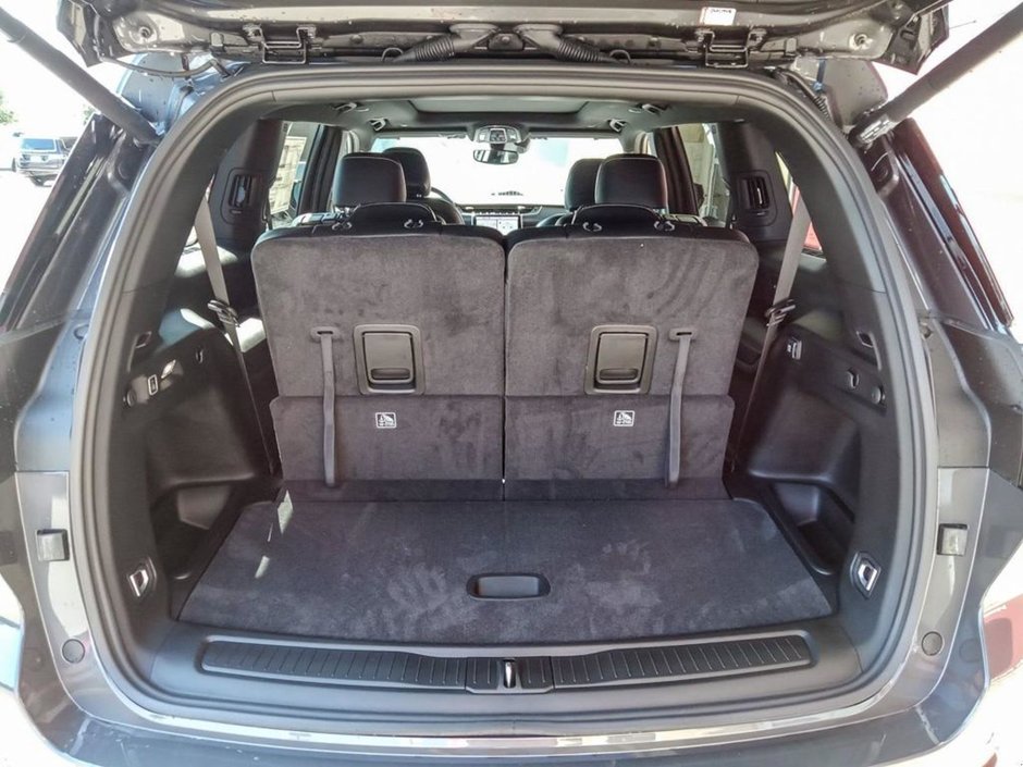 2024 Jeep Grand Cherokee L LIMITED IN BALTIC GREY EQUIPPED WITH A 3.6L V6 , 4X4 , 8SPD TF AUTO , 20INCH RIMS , PANO SUNROOF , LEATHERETTE HEATED SEATS + SW-11