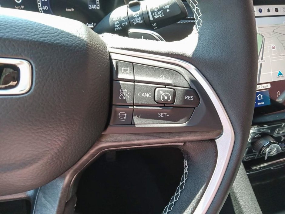 2024 Jeep Grand Cherokee L LIMITED IN BALTIC GREY EQUIPPED WITH A 3.6L V6 , 4X4 , 8SPD TF AUTO , 20INCH RIMS , PANO SUNROOF , LEATHERETTE HEATED SEATS + SW-15