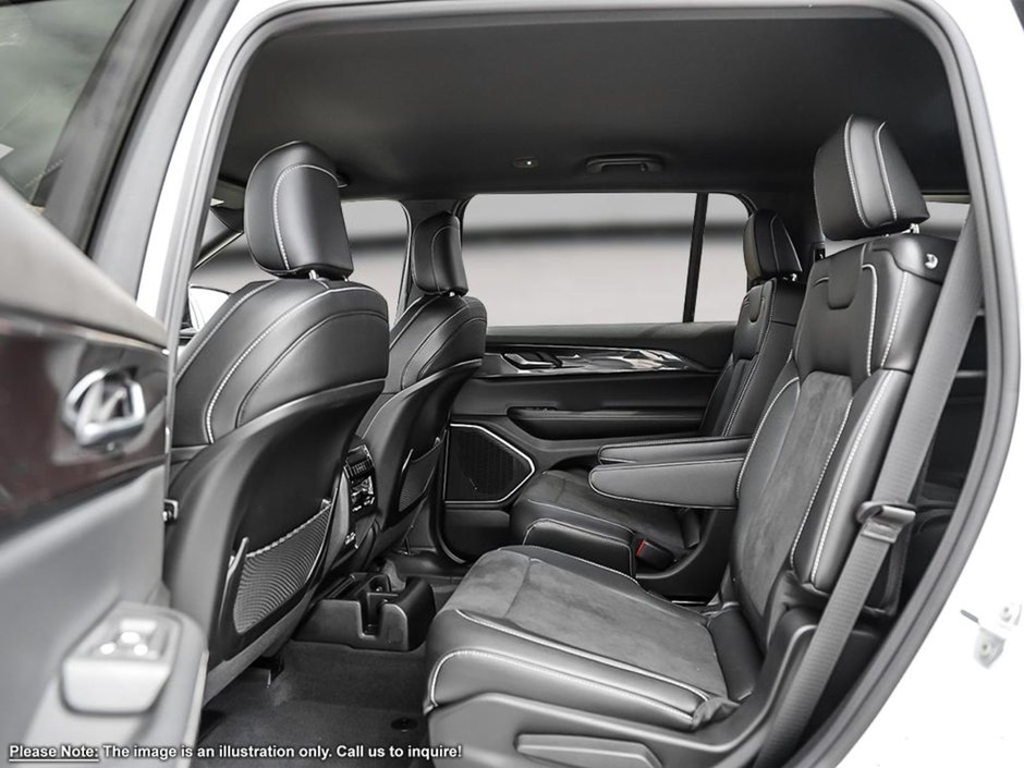 2024 Jeep Grand Cherokee L ALTITUDE IN BRIGHT WHITE EQUIPPED WITH A 3.6L V6 , 4X4 , 8SPD TF AUTO , SUNROOF , LEATHERETTE HEATED SEATS + SW , PWR LIFTGATE ,-19