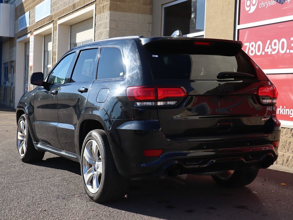 2016 Jeep Grand Cherokee SRT IN BRILLIANT BLACK EQUIPPED WITH A 6.4L SRT V8 , 4X4 , 8SPD TF AUTO , PANORAMIC SUNROOF , 19 SPEAKER HK AUDIO , 20INCH RIMS-6