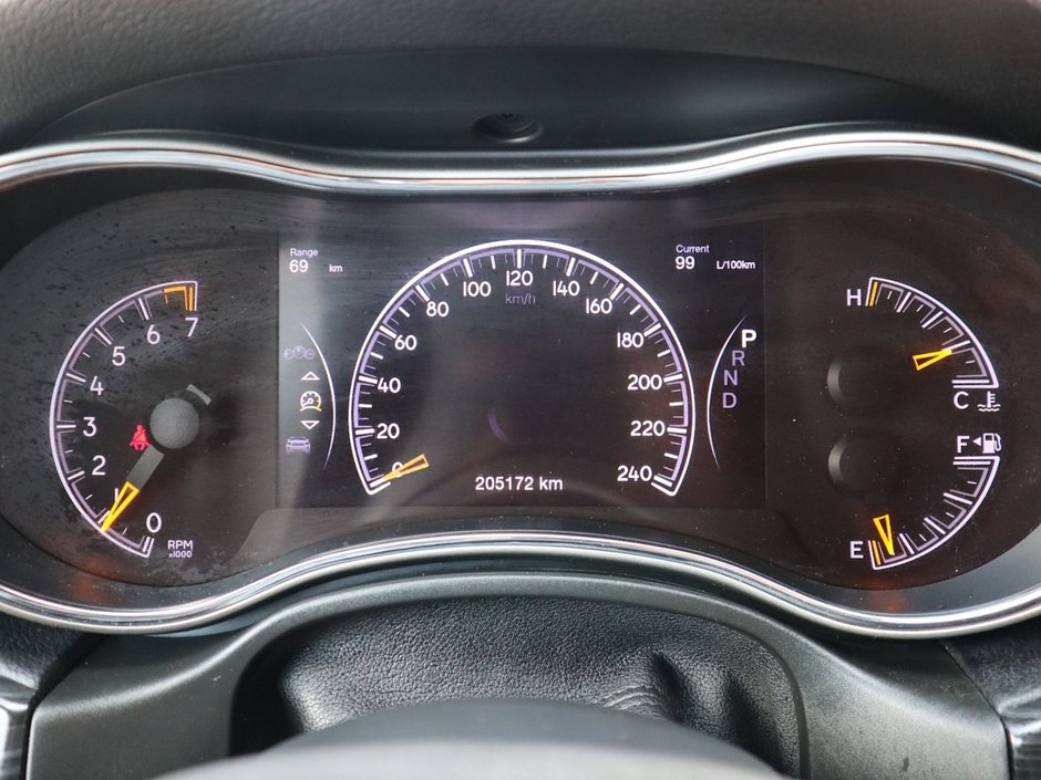 2020 Jeep Grand Cherokee LAREDO IN DIAMOND BLACK EQUIPPED WITH A 3.6L V6 , 4X4 , 8SPD TF AUTO , BACKUP CAM , BSM/RCPD , PARK SENSE REAR , KEYLESS ENTRY W-26