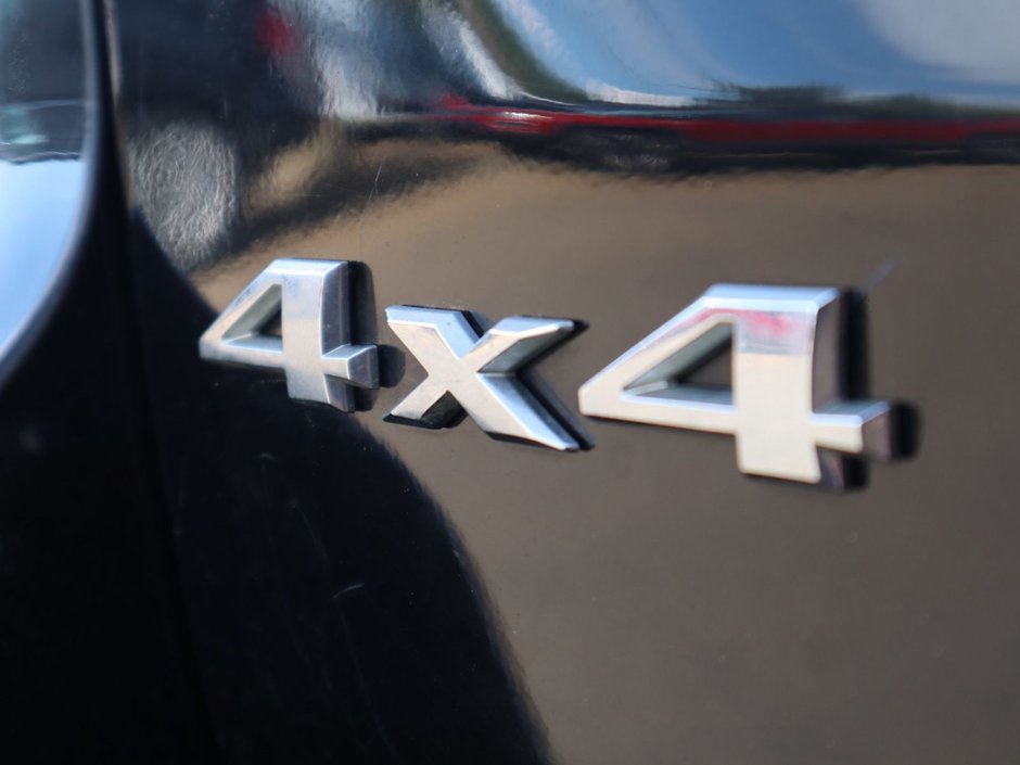 2020 Jeep Grand Cherokee LAREDO IN DIAMOND BLACK EQUIPPED WITH A 3.6L V6 , 4X4 , 8SPD TF AUTO , BACKUP CAM , BSM/RCPD , PARK SENSE REAR , KEYLESS ENTRY W-14