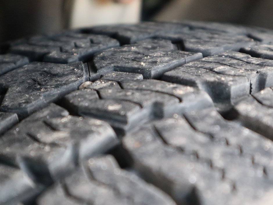 2020 Jeep Grand Cherokee LAREDO IN DIAMOND BLACK EQUIPPED WITH A 3.6L V6 , 4X4 , 8SPD TF AUTO , BACKUP CAM , BSM/RCPD , PARK SENSE REAR , KEYLESS ENTRY W-4