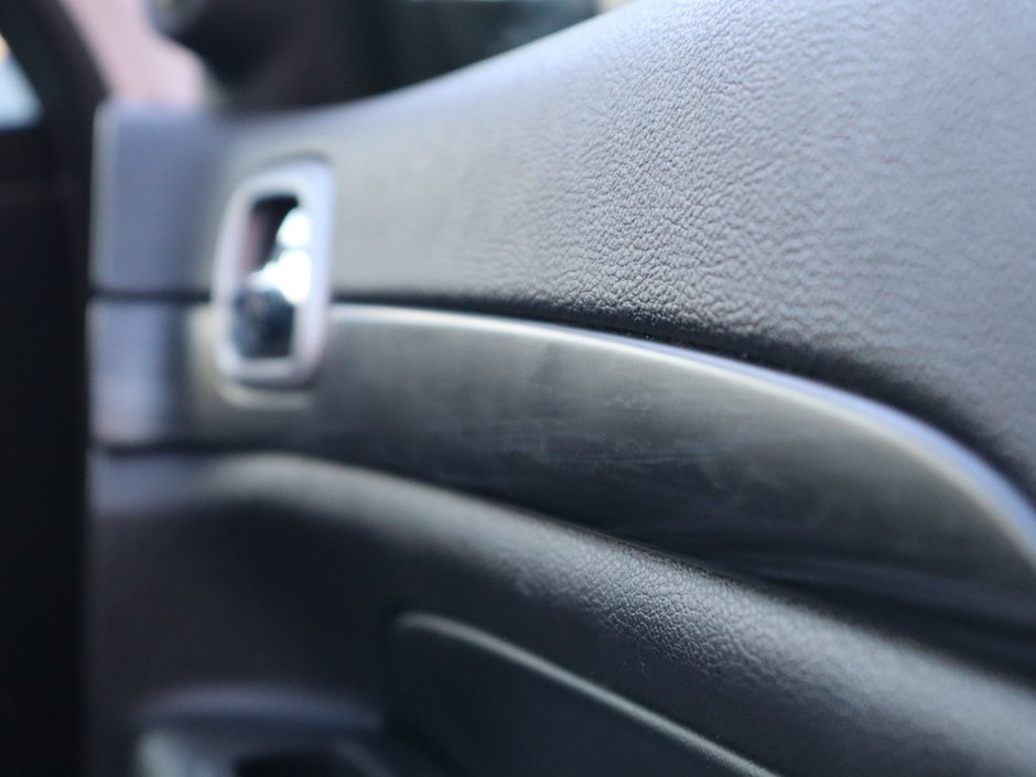 2021 Jeep Grand Cherokee LAREDO IN BRIGHT WHITE EQUIPPED 3.6L V6 , 4X4 , 8SPD TF AUTO , BSM/RCPD , BACKUP CAM , PARK SENSE REAR , HEATED SEATS + SW , KEY-19