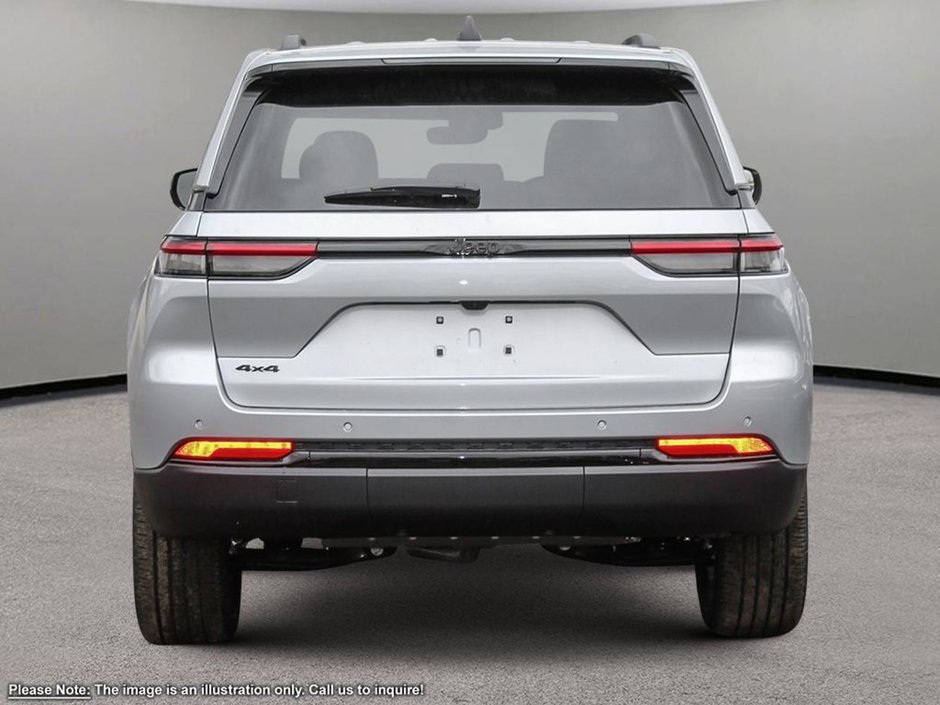 2024 Jeep Grand Cherokee ALTITUDE IN SILVER ZYNITH EQUIPPED WITH A 3.6L V6 , 4X4 , 8SPD TF AUTO , SUNROOF , MOPAR FINISHING PCKG , LEATHERETTE HEATED SEA-4