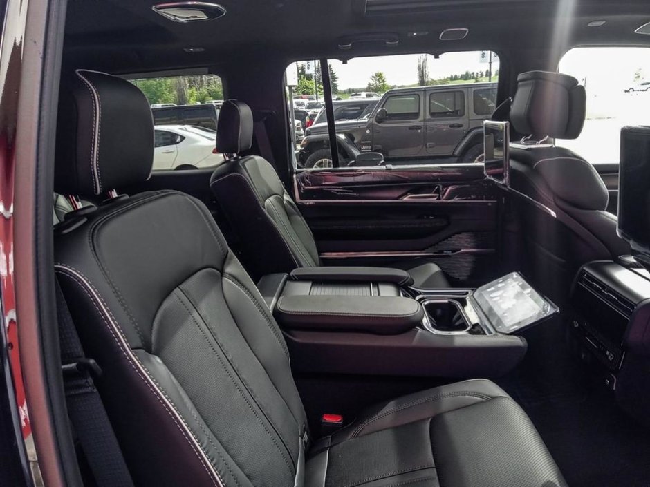 2024 Jeep Grand Wagoneer L SERIES II OBSIDIAN IN DIAMOND BLACK EQUIPPED WITH A 3.0L HURRICANE TWIN TURBO V6 , 4X4 , 8SPD AUTO , DUAL SEATBACK DVD ENTERTAIN-22