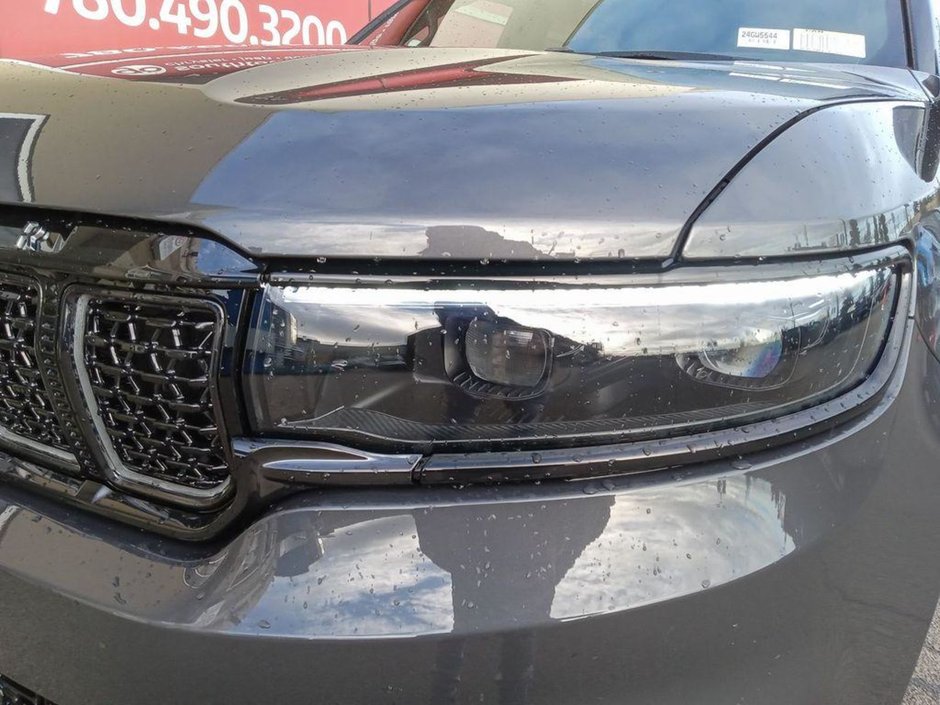 2024 Jeep Grand Wagoneer SERIES II OBSIDIAN IN BALTIC GREY EQUIPPED WITH A 3.0L TWIN TURBO I6 , 4X4 , 8SPD AUTO , FLEX SEATING GROUP , CONVENIENCE GROUP-7