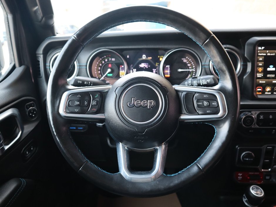 2022 Jeep Wrangler 4xe UNLIMITED RUBICON 4XE IN GRANITE METALLIC EQUIPPED WITH A 2.0L TURBO I4 PHEV , 4X4 , 8SPD TF AUTO , SAFETY GROUP , OFF ROAD CAM-27