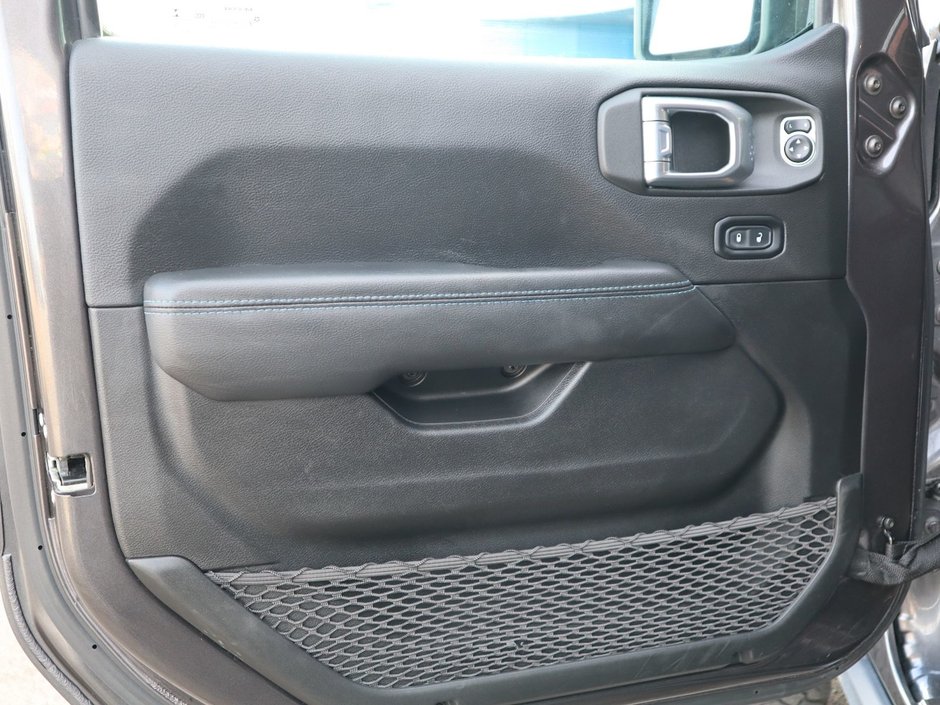 2022 Jeep Wrangler 4xe UNLIMITED RUBICON 4XE IN GRANITE METALLIC EQUIPPED WITH A 2.0L TURBO I4 PHEV , 4X4 , 8SPD TF AUTO , SAFETY GROUP , OFF ROAD CAM-16