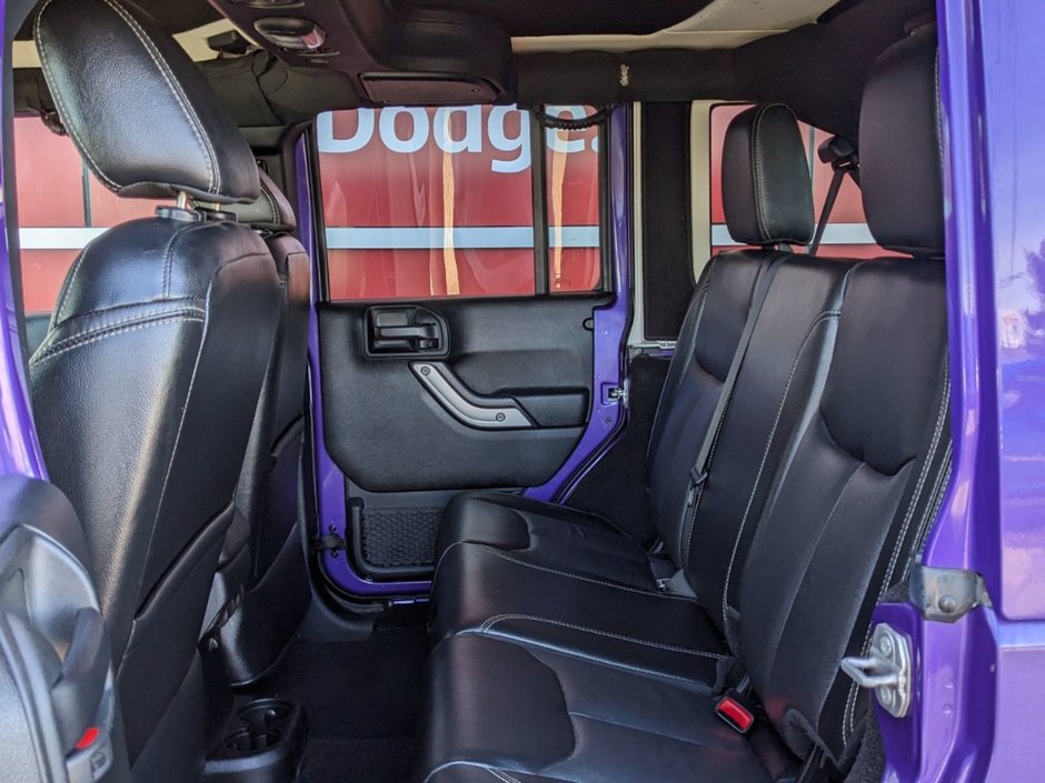 2018 Jeep WRANGLER JK UNLIMITED UNLIMITED SAHARA IN XTREME PURPLE PEARL EQUIPPED WITH A 3.6L V6 , 4X4 , 5SPD AUTO , NAV , 18INCH RIMS , REMOTE START , HARDTOP ,-14
