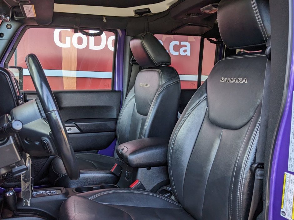 2018 Jeep WRANGLER JK UNLIMITED UNLIMITED SAHARA IN XTREME PURPLE PEARL EQUIPPED WITH A 3.6L V6 , 4X4 , 5SPD AUTO , NAV , 18INCH RIMS , REMOTE START , HARDTOP ,-9