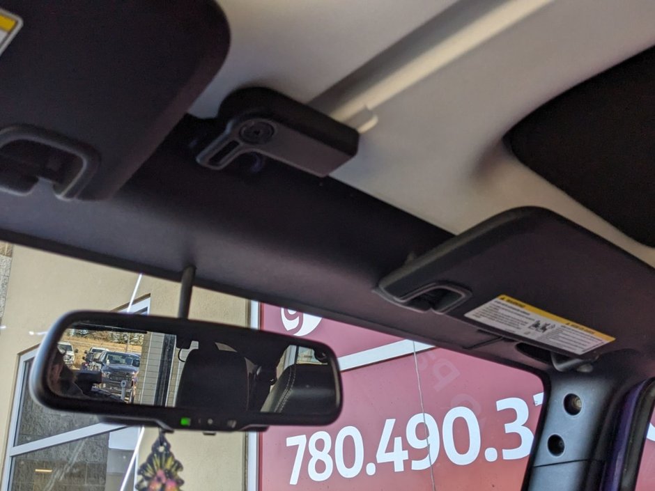 2018 Jeep WRANGLER JK UNLIMITED UNLIMITED SAHARA IN XTREME PURPLE PEARL EQUIPPED WITH A 3.6L V6 , 4X4 , 5SPD AUTO , NAV , 18INCH RIMS , REMOTE START , HARDTOP ,-13