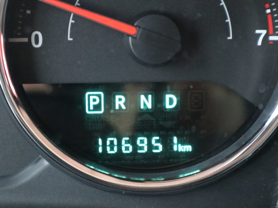 2018 Jeep WRANGLER JK UNLIMITED UNLIMITED SAHARA IN FIRECRACKER RED EQUIPPED WITH A 3.6L V6 , 4X4 , 5SPD AUTO , REMOTE START , AC , HEATED FRONT SEATS , NAV , C-28