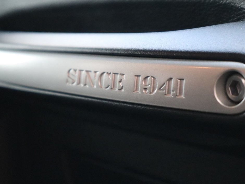 2015 Jeep Wrangler Unlimited UNLIMITED SAHARA IN BLACK EQUIPPED WITH A 3.6L V6 , 4X4 , AUTO TRANSMISSION , 18INCH RIMS , REMOTE START , NAV , HEATED FRONT SE-22