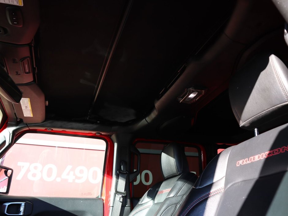 2018 Jeep Wrangler Unlimited UNLIMITED RUBICON IN FIRECRACKER RED EQUIPPED WITH A 3.6L V6 , 4X4 , 8SPD AUTO , 17INCH RIMS , 8.4INCH W/NAV , ALPINE AUDIO , LE-17