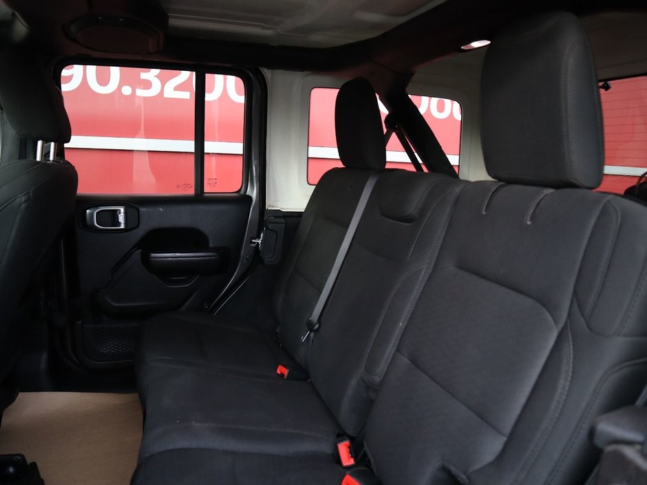 2019 Jeep Wrangler Unlimited SPORT IN GRANITE METALLIC EQUIPPED WITH A 2.0L TURBO I4 W/ETORQUE , 4X4 , 8SPD AUTO , 17INCH RIMS , ANTI SLIP DIFF REAR , COLD W-16