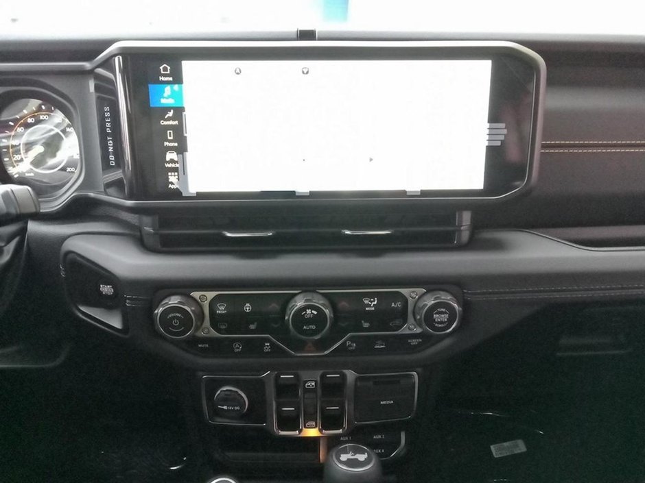 2024 Jeep Wrangler SAHARA, 2L I-4 TURBO, 12.3 UCONNECT 5, REMOTE START, ADAPTIVE CRUISE, FRNT HTD SEATS & STEERING WHEEL-20