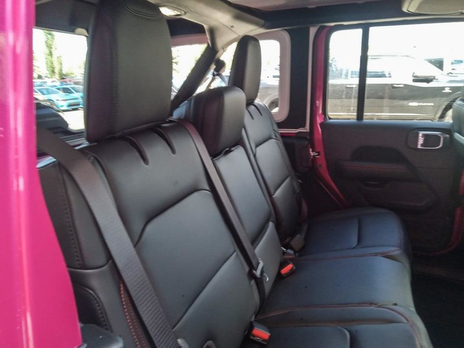 2024 Jeep Wrangler RUBICON X IN TUSCADERO PEARL EQUIPPED WITH A 3.6L V6 , 4X4 , 8SPD TF AUTO , TRAILER TOW/HD ELECTRICAL , RECON PCKG , 12.3INCH TO-22