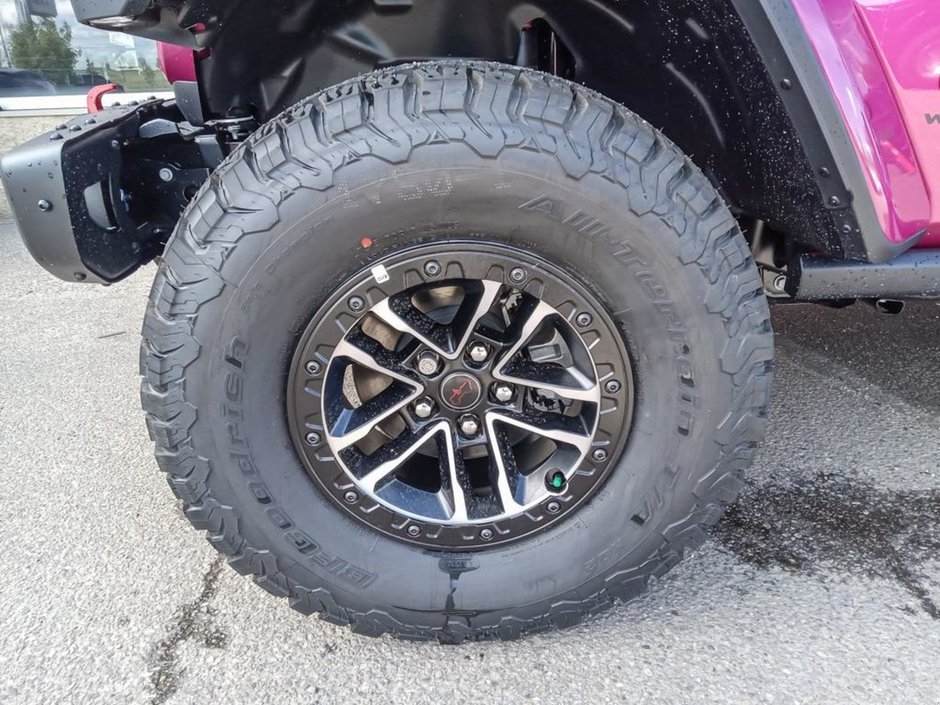 2024 Jeep Wrangler RUBICON X IN TUSCADERO PEARL EQUIPPED WITH A 3.6L V6 , 4X4 , 8SPD TF AUTO , TRAILER TOW/HD ELECTRICAL , RECON PCKG , 12.3INCH TO-5