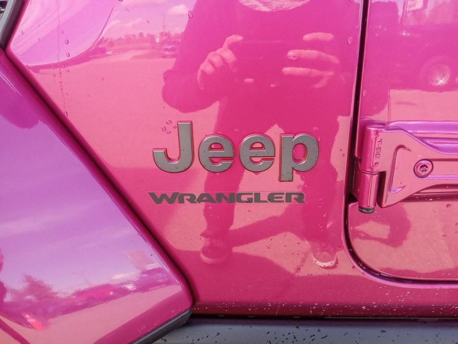 2024 Jeep Wrangler RUBICON X IN TUSCADERO PEARL EQUIPPED WITH A 3.6L V6 , 4X4 , 8SPD TF AUTO , TRAILER TOW/HD ELECTRICAL , RECON PCKG , 12.3INCH TO-8