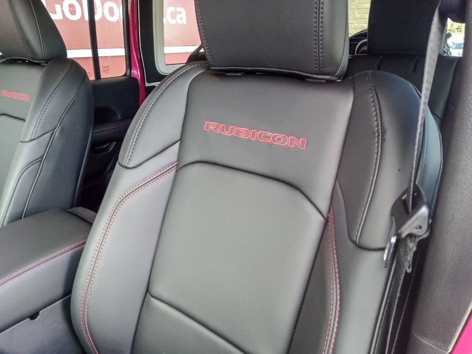 2024 Jeep Wrangler RUBICON X IN TUSCADERO PEARL EQUIPPED WITH A 3.6L V6 , 4X4 , 8SPD TF AUTO , TRAILER TOW/HD ELECTRICAL , RECON PCKG , 12.3INCH TO-19