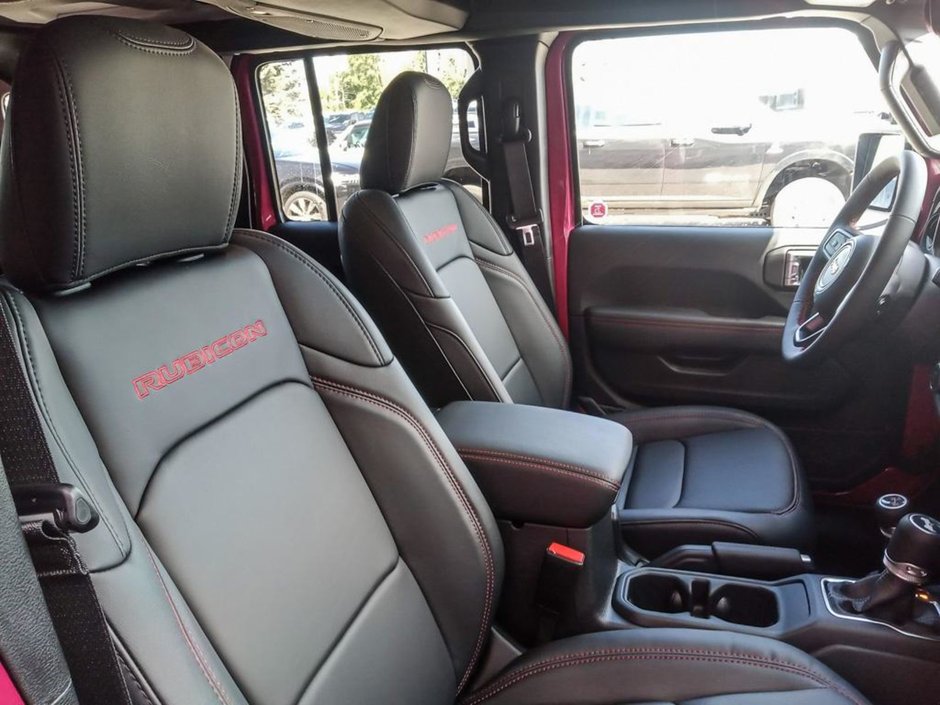 2024 Jeep Wrangler RUBICON X IN TUSCADERO PEARL EQUIPPED WITH A 3.6L V6 , 4X4 , 8SPD TF AUTO , TRAILER TOW/HD ELECTRICAL , RECON PCKG , 12.3INCH TO-21