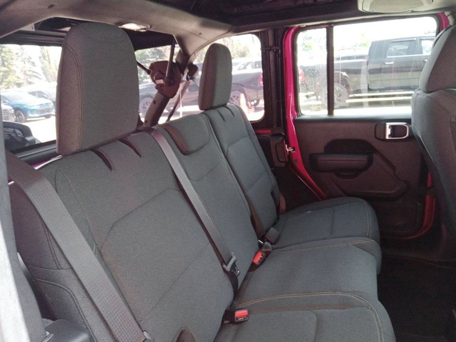 2024 Jeep Wrangler SPORT S IN TUSCADERO PEARL EQUIPPED WITH A 3.6L V6 , 4X4 , 8SPD TF AUTO , 17INCH RIMS , SAFETY GROUP , TECH GROUP , CONVENIENCE-22