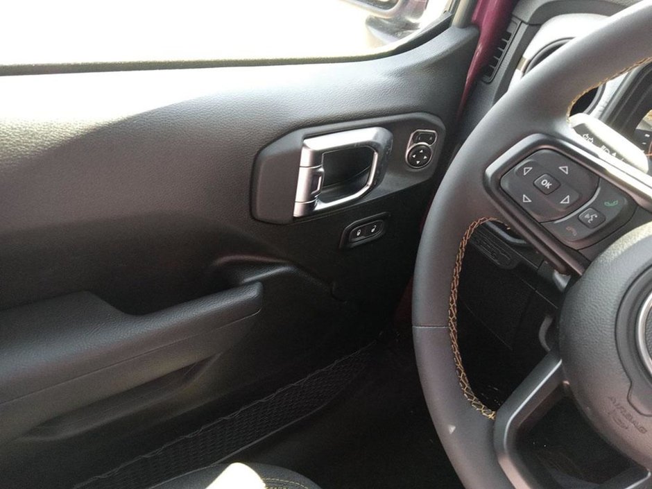 2024 Jeep Wrangler SPORT S IN TUSCADERO PEARL EQUIPPED WITH A 3.6L V6 , 4X4 , 8SPD TF AUTO , 17INCH RIMS , SAFETY GROUP , TECH GROUP , CONVENIENCE-16