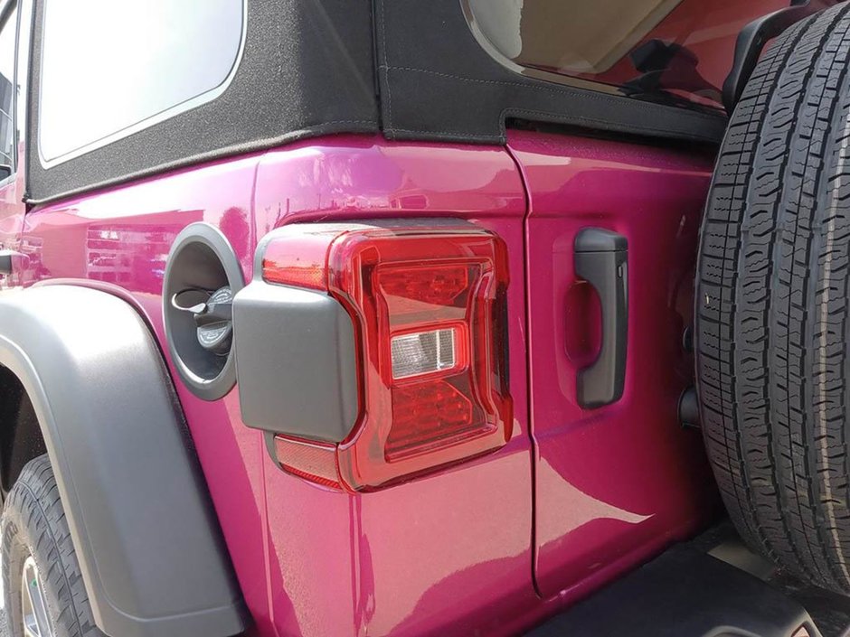 2024 Jeep Wrangler SPORT S IN TUSCADERO PEARL EQUIPPED WITH A 3.6L V6 , 4X4 , 8SPD TF AUTO , 17INCH RIMS , SAFETY GROUP , TECH GROUP , CONVENIENCE-10