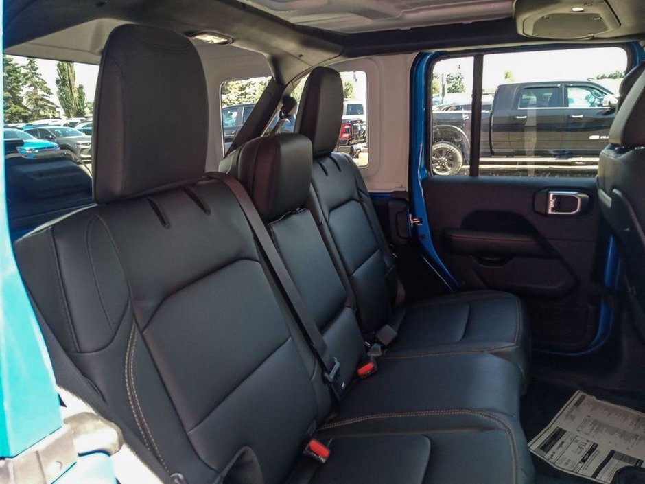 2024 Jeep Wrangler SAHARA IN HYDRO BLUE PEARL EQUIPPED WITH A 3.6L V6 , 4X4 , 8SPD TF AUTO , HARDTOP , SIDE STEPS , SAFETY GROUP , TECH GROUP , NAV-22