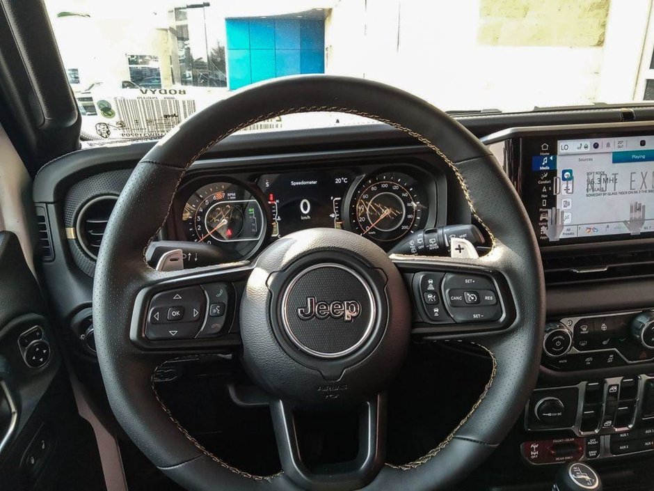 2024 Jeep Wrangler RUBICON 392 FINAL EDITION IN BRIGHT WHITE EQUIPPED WITH A 6.4L SRT V8 , 8SPD TF AUTO , 4X4 , SKY TOP , WINCH , 17INCH BEADLOCK R-13