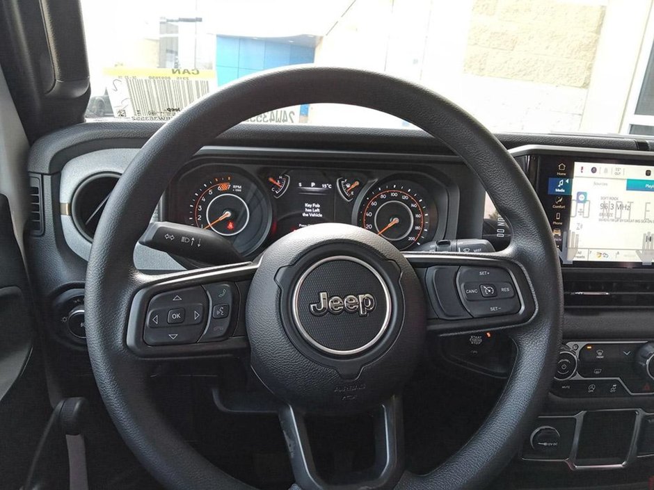 2024 Jeep Wrangler SPORT IN BRIGHT WHITE EQUIPPED WITH A 3.6L V6 , 4X4 , 8SPD TF AUTO , HARDTOP , BACKUP CAM , PUSH START , DUAL ZONE AC , 12.3INCH-13