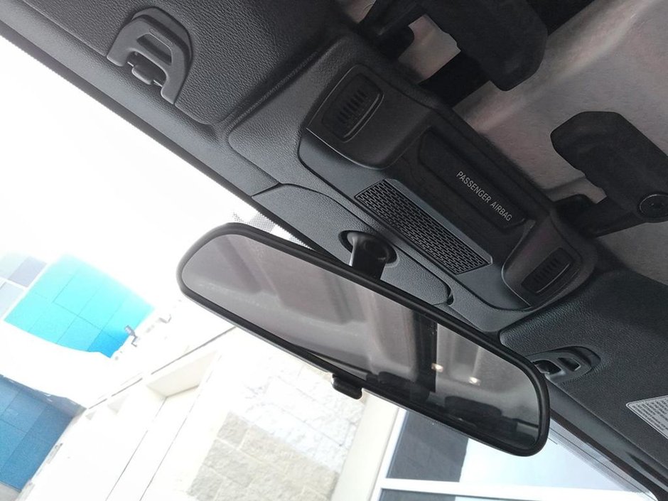 2024 Jeep Wrangler SPORT IN BRIGHT WHITE EQUIPPED WITH A 3.6L V6 , 4X4 , 8SPD TF AUTO , HARDTOP , BACKUP CAM , PUSH START , DUAL ZONE AC , 12.3INCH-20