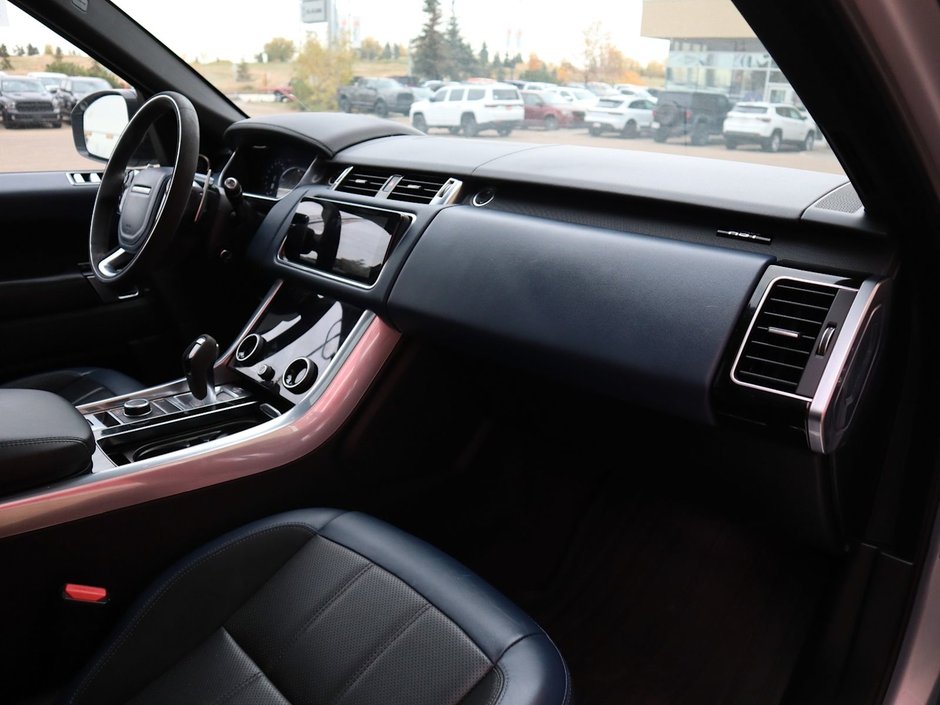 2021 Land Rover Range Rover Sport HST - 4WD, RARE BLUE INTERIOR, HEATED FRONT AND REAR SEATS, PANO MOONROOF, BLIND SPOT AND MUCH MORE!-21