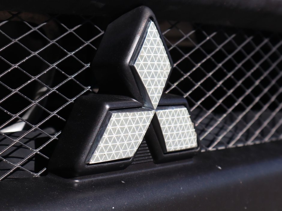 2014 Mitsubishi Lancer Evolution EVO MR IN WHITE EQUIPPED WITH A 2.0L TURBO I4 , AWD , 6SPD AUTO , PADDLE SHIFTERS , LEATHER HEATED SEATS , AC , CRUISE , PREMIUM-2