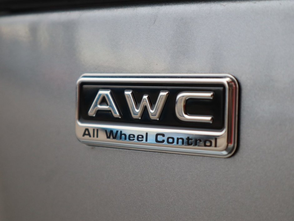 2020 Mitsubishi RVR SE IN SILVER EQUIPPED WITH A 2.4L I4 , AWD , CVT AUTO , CLOTH HEATED SEATS , BACKUP CAM , AC , CRUISE , SW CONTROLS , APPLE CARP-13